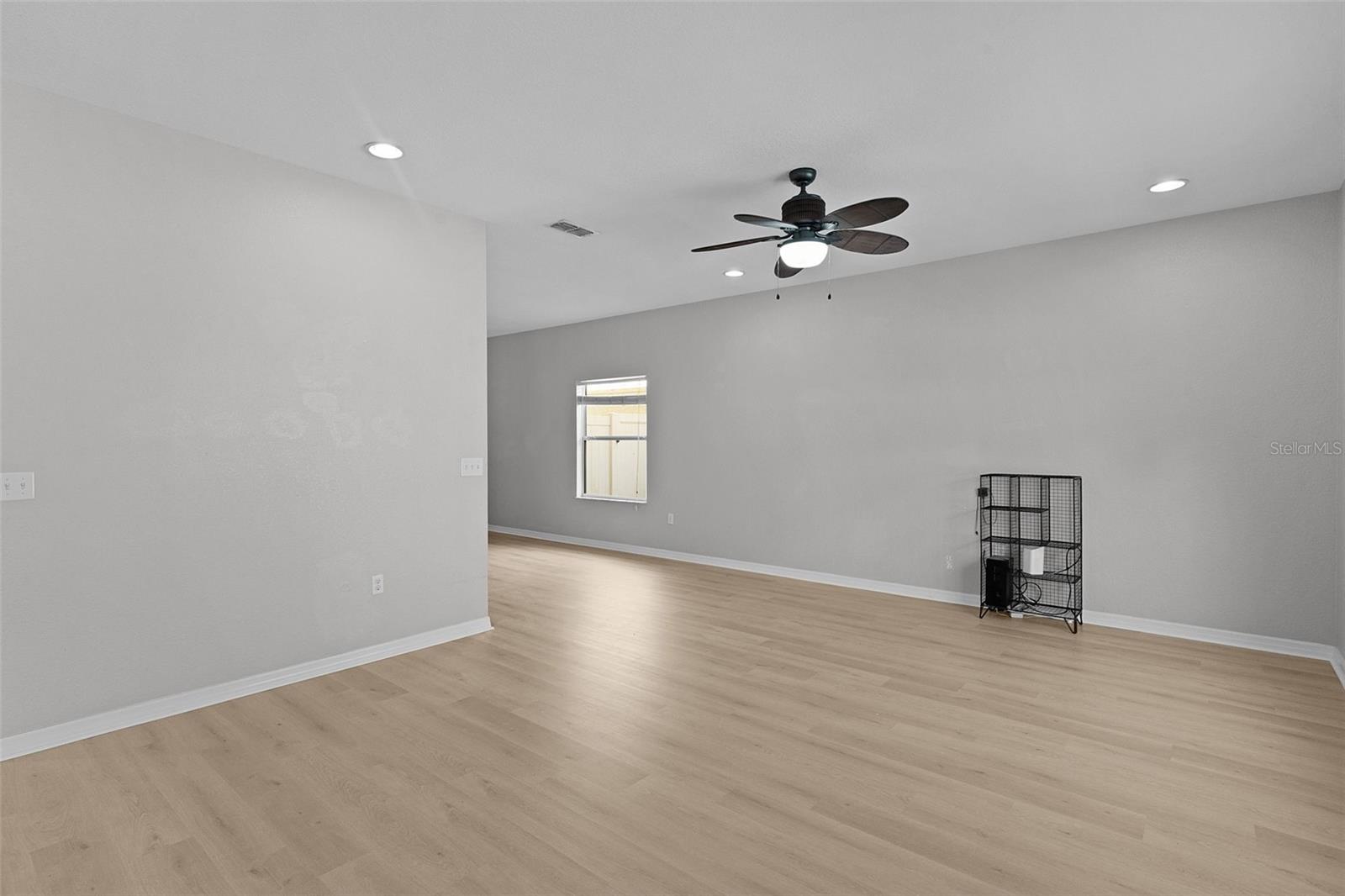 Image 8 of 28 For 4908 123rd Lane