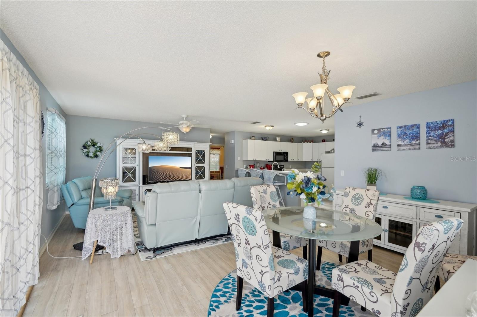 Image 11 of 31 For 1728 Morelos Road