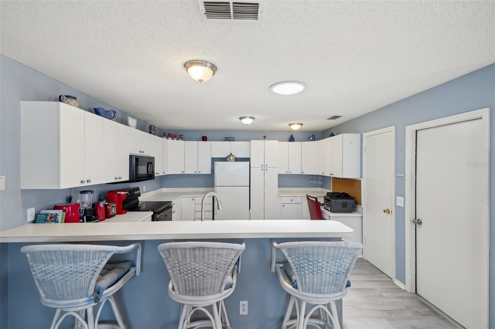 Image 13 of 31 For 1728 Morelos Road