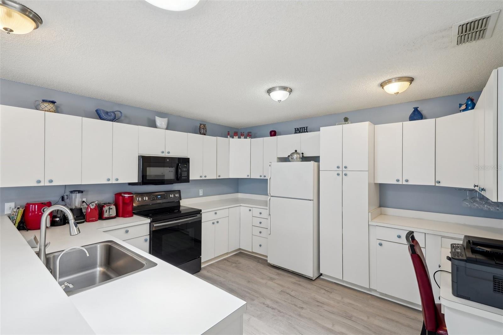 Image 14 of 31 For 1728 Morelos Road