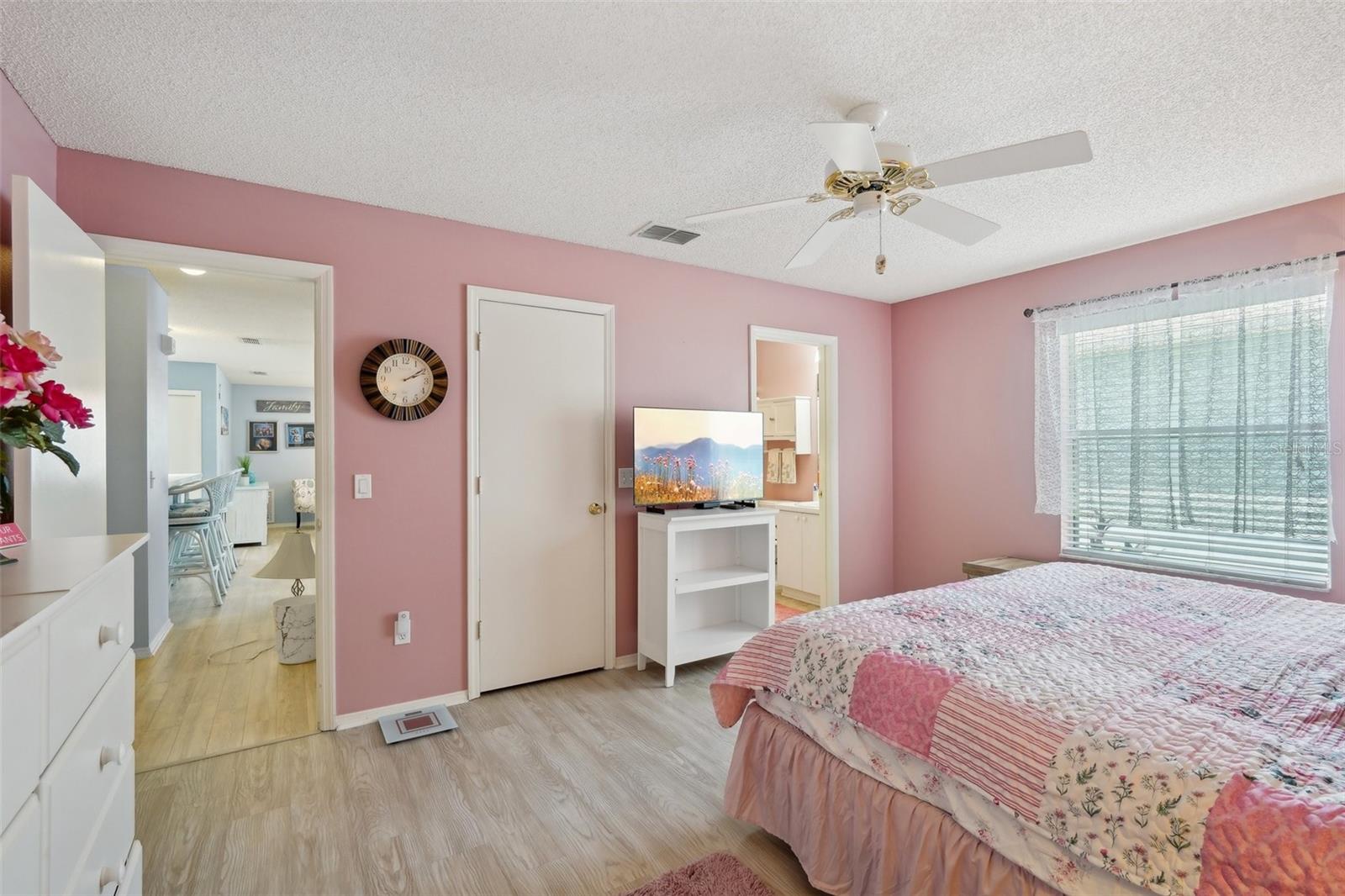 Image 18 of 31 For 1728 Morelos Road