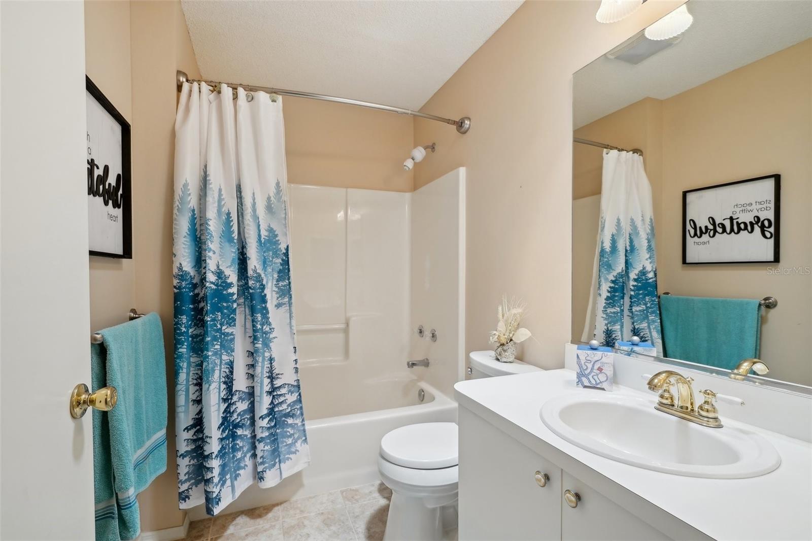 Image 25 of 31 For 1728 Morelos Road