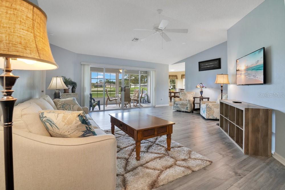 Image 5 of 40 For 32901 Timberwood Dr