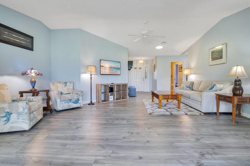 Image 7 of 40 For 32901 Timberwood Dr