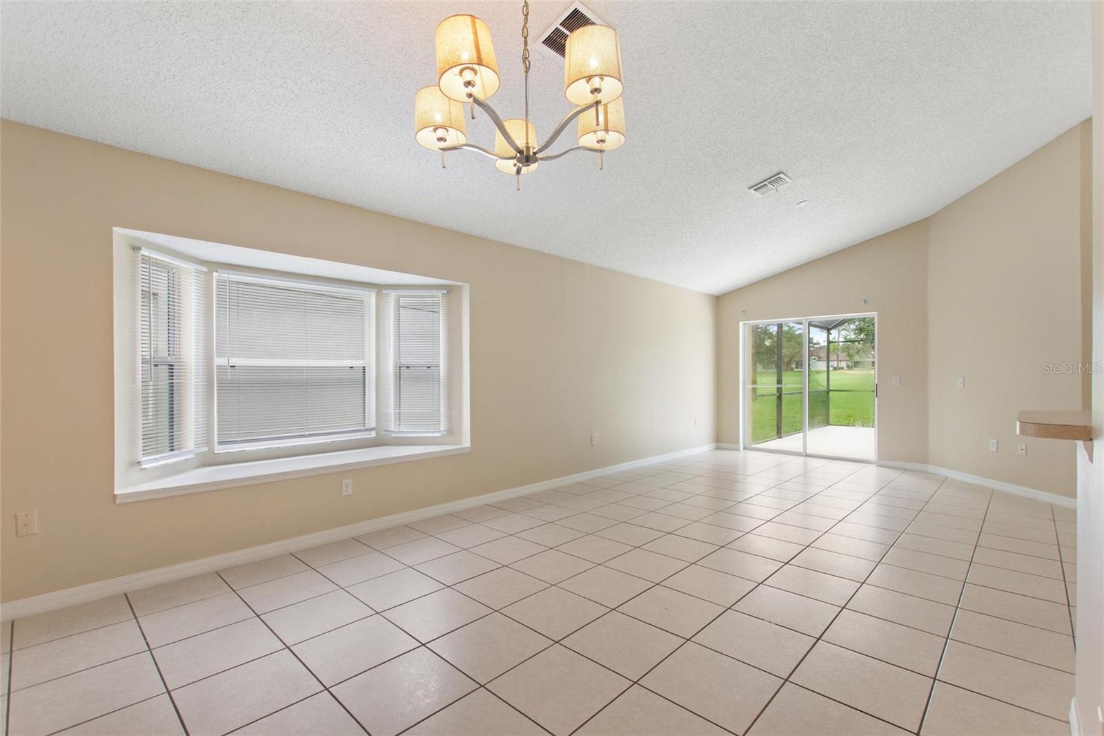 Image 10 of 61 For 2761 Kokomo Loop