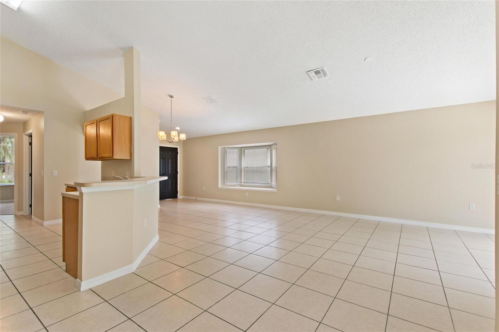 Image 16 of 61 For 2761 Kokomo Loop