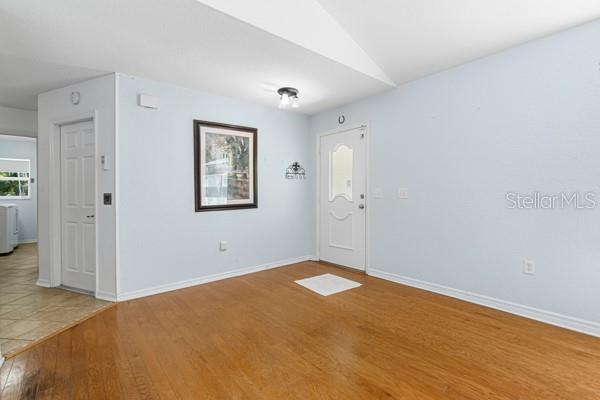 Image 19 of 49 For 143 Timber Lane