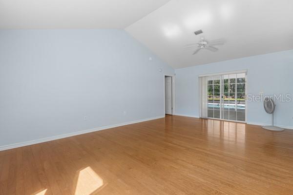 Image 21 of 49 For 143 Timber Lane