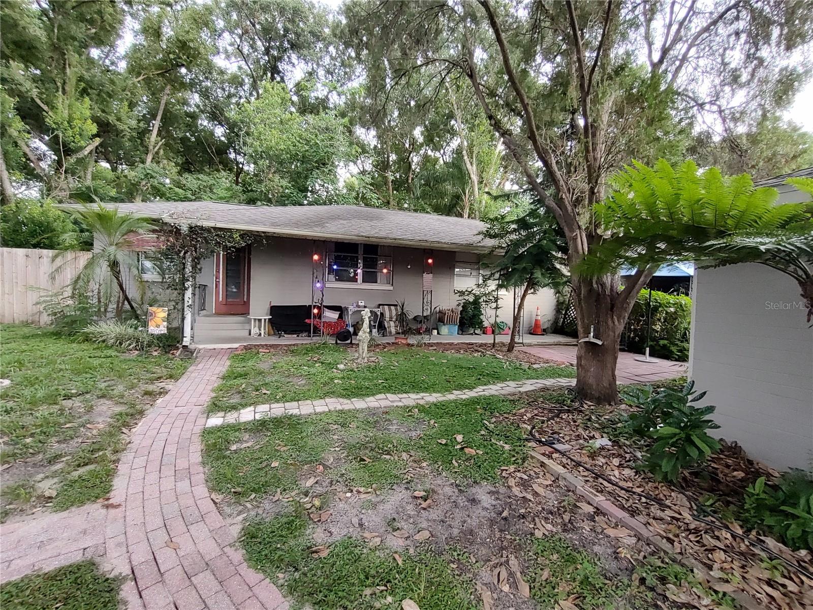 Image 3 of 7 For 995 11th Avenue