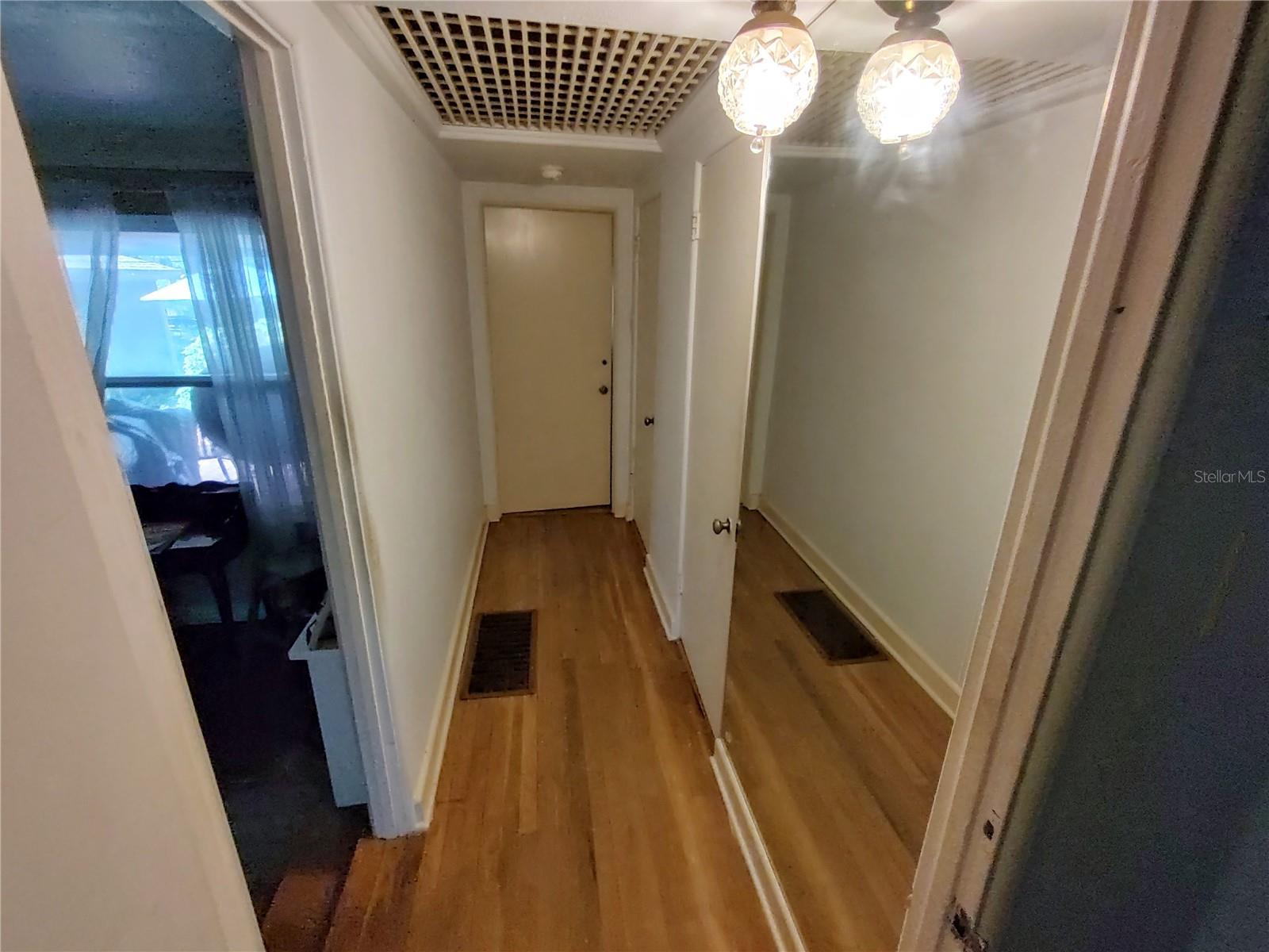 Image 8 of 51 For 995 11th Avenue