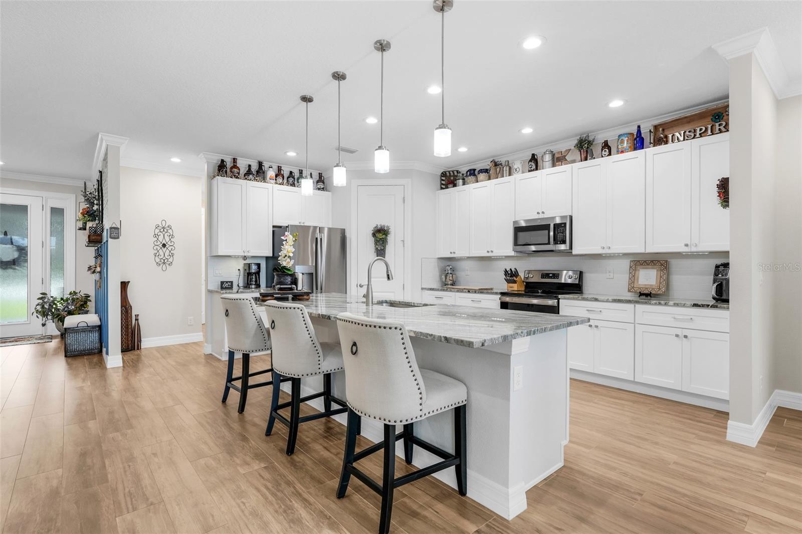 Image 12 of 53 For 9828 Royal Vista Avenue