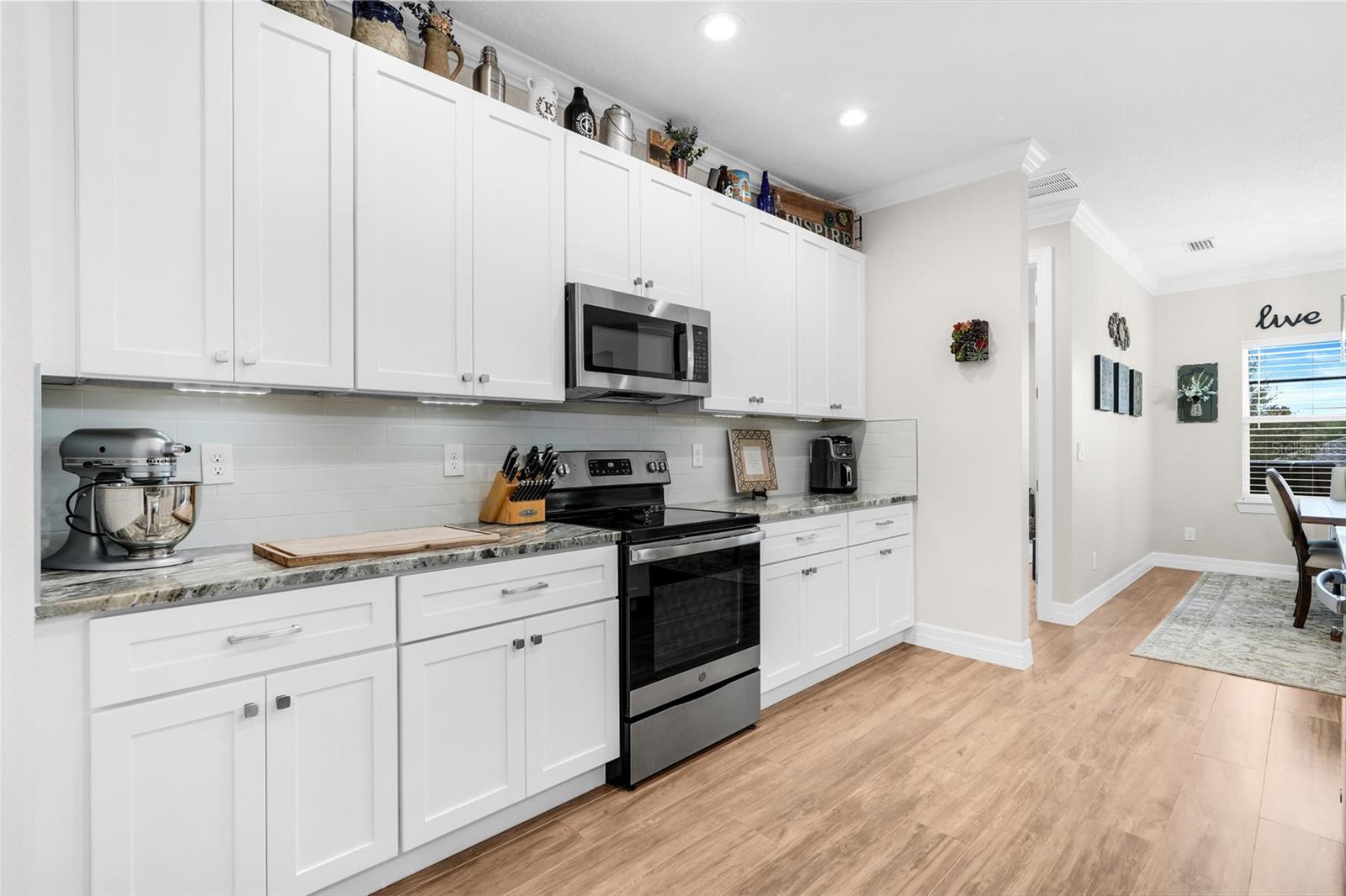 Image 15 of 53 For 9828 Royal Vista Avenue