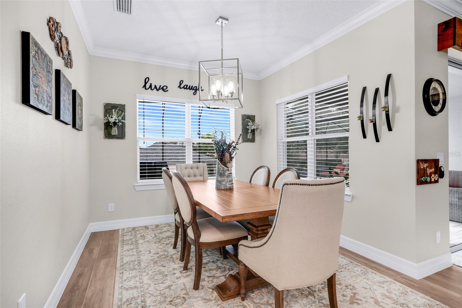 Image 17 of 53 For 9828 Royal Vista Avenue