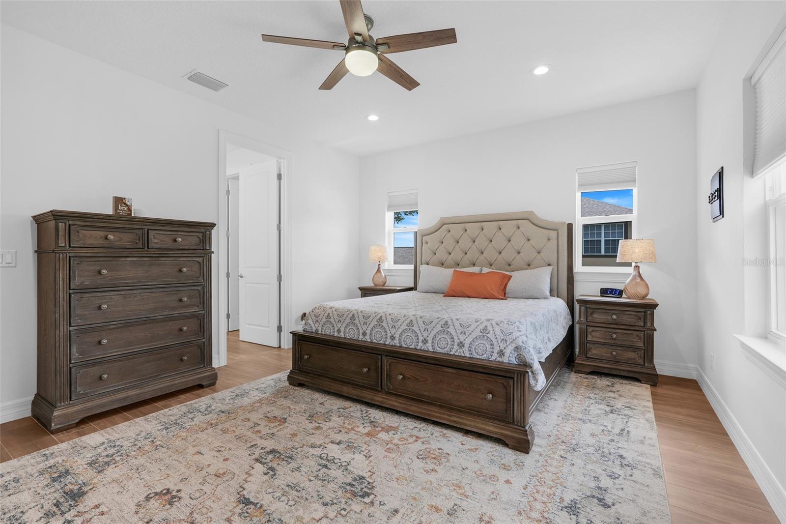 Image 20 of 53 For 9828 Royal Vista Avenue
