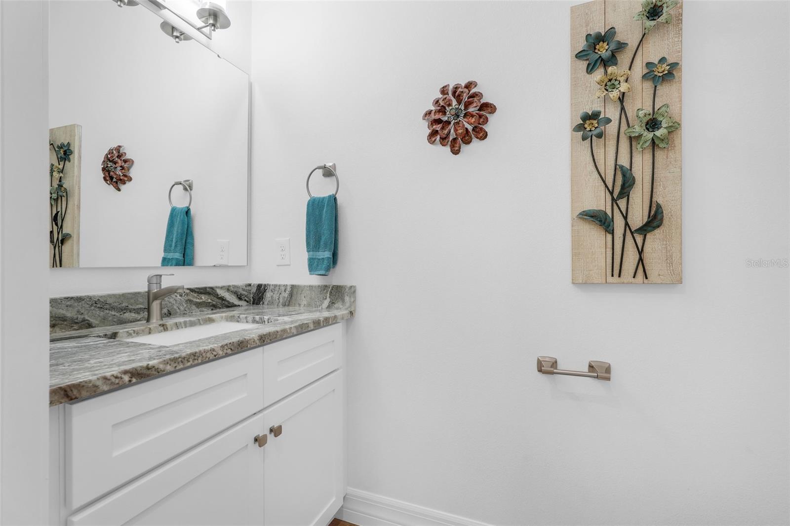 Image 33 of 53 For 9828 Royal Vista Avenue