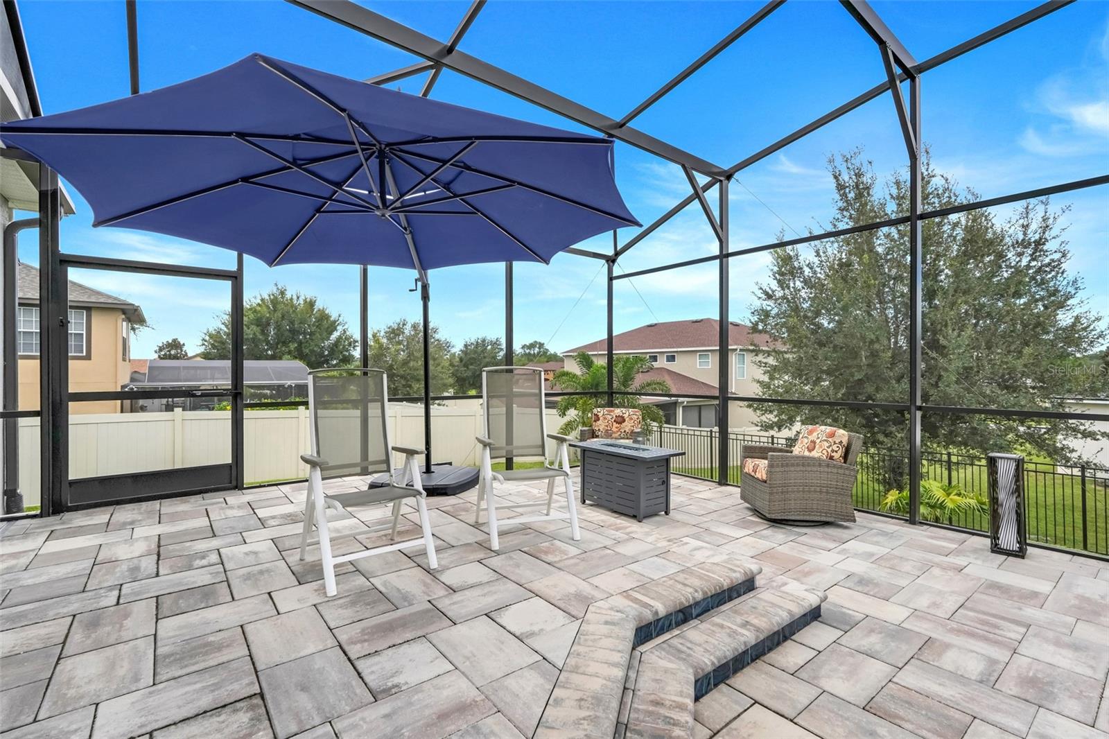 Image 38 of 53 For 9828 Royal Vista Avenue