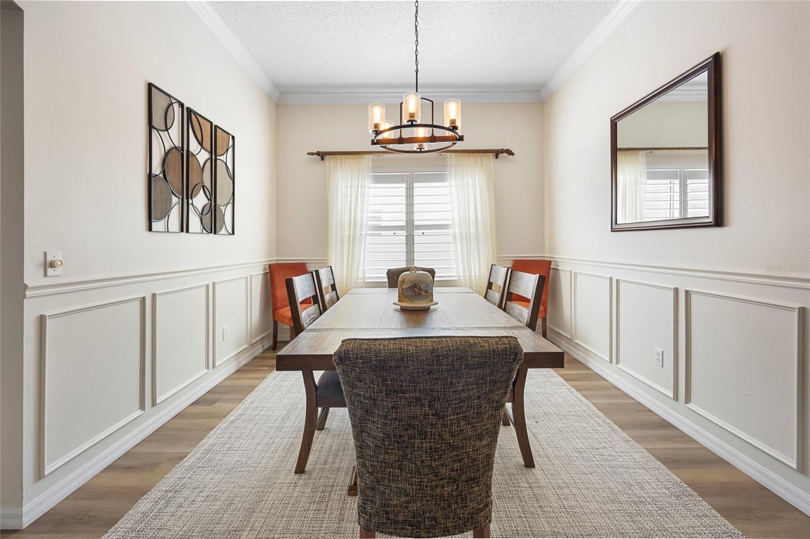 Image 5 of 32 For 913 Soledad Way