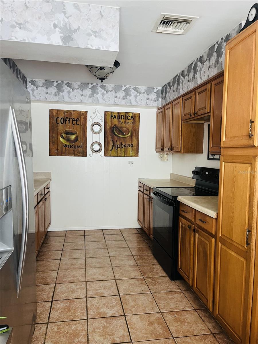 Image 11 of 31 For 883 10th Street