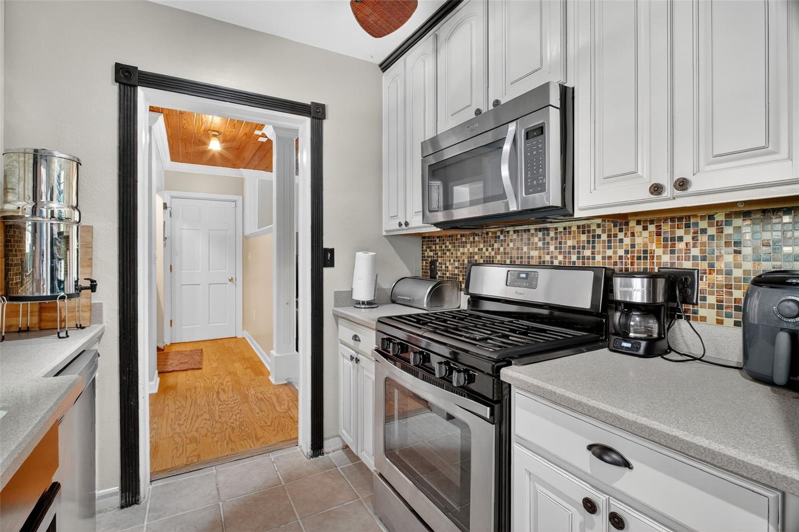 Image 11 of 52 For 1224 Normandy Drive