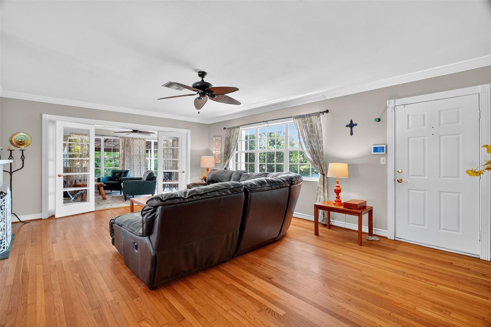 Image 6 of 52 For 1224 Normandy Drive