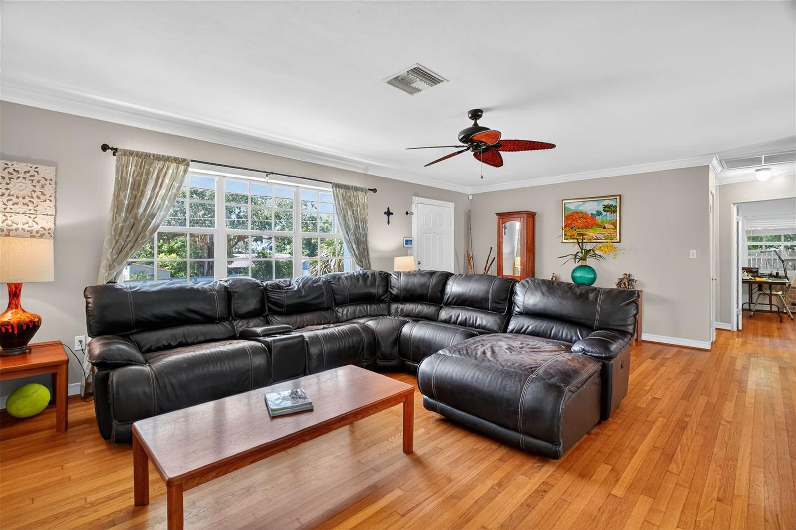 Image 8 of 52 For 1224 Normandy Drive