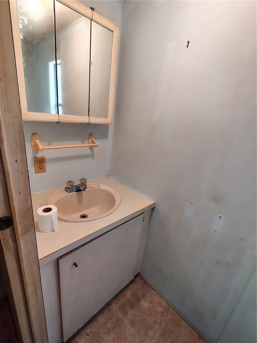 Image 15 of 28 For 2506 Cr 401a