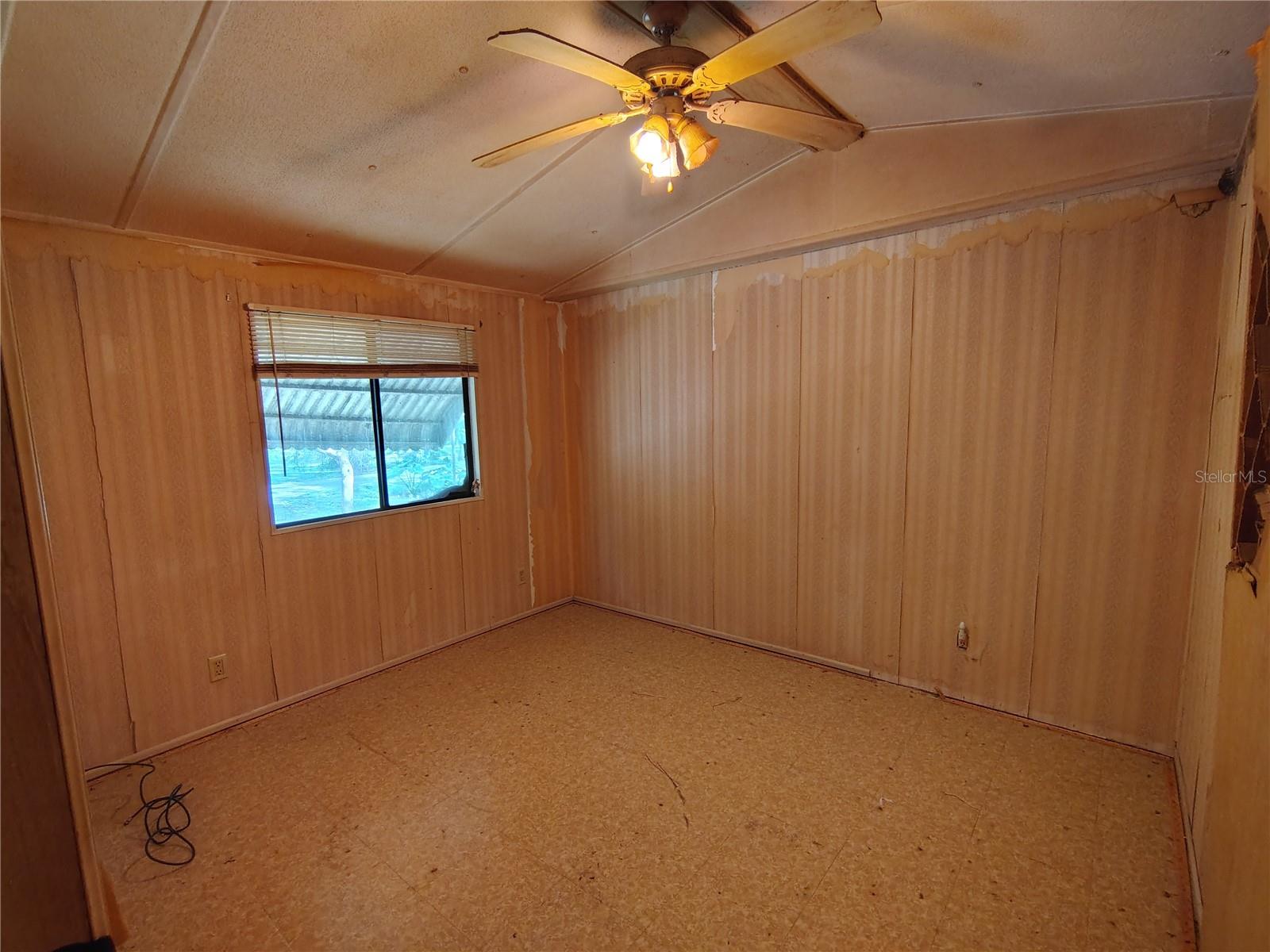 Image 18 of 28 For 2506 Cr 401a