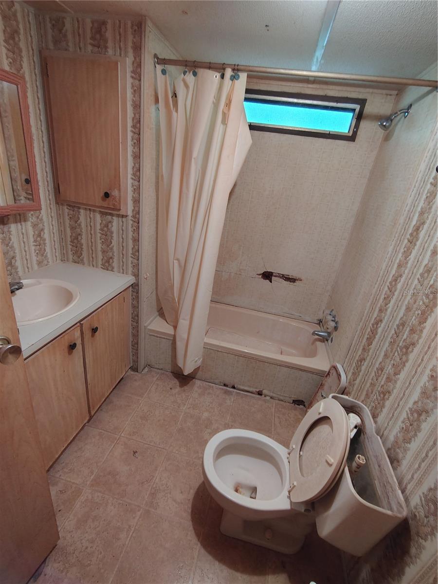 Image 21 of 28 For 2506 Cr 401a