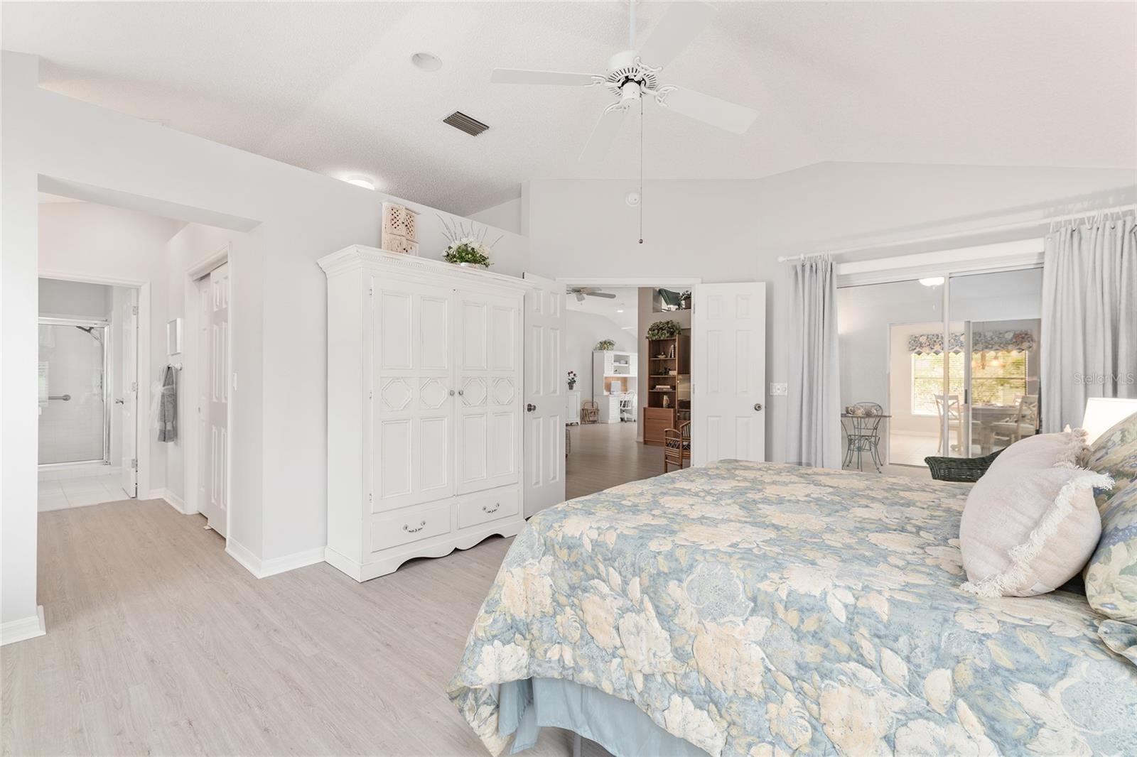 Image 19 of 52 For 1952 Palo Alto Avenue