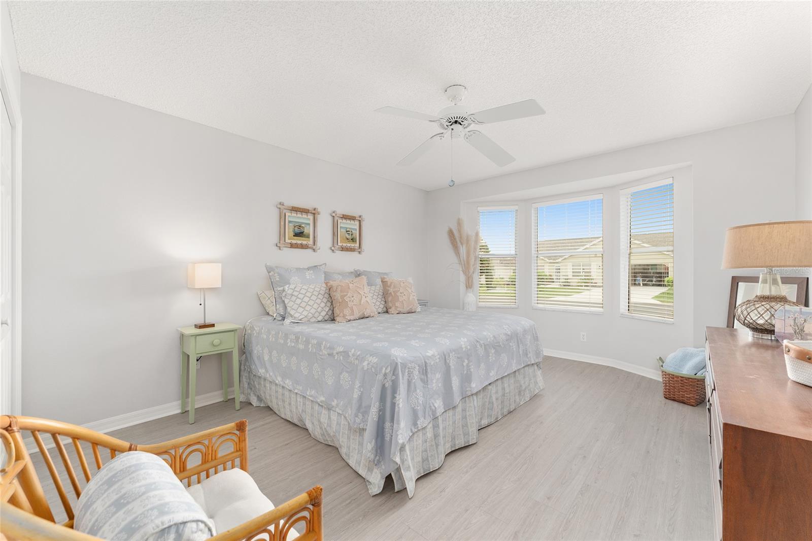 Image 24 of 52 For 1952 Palo Alto Avenue