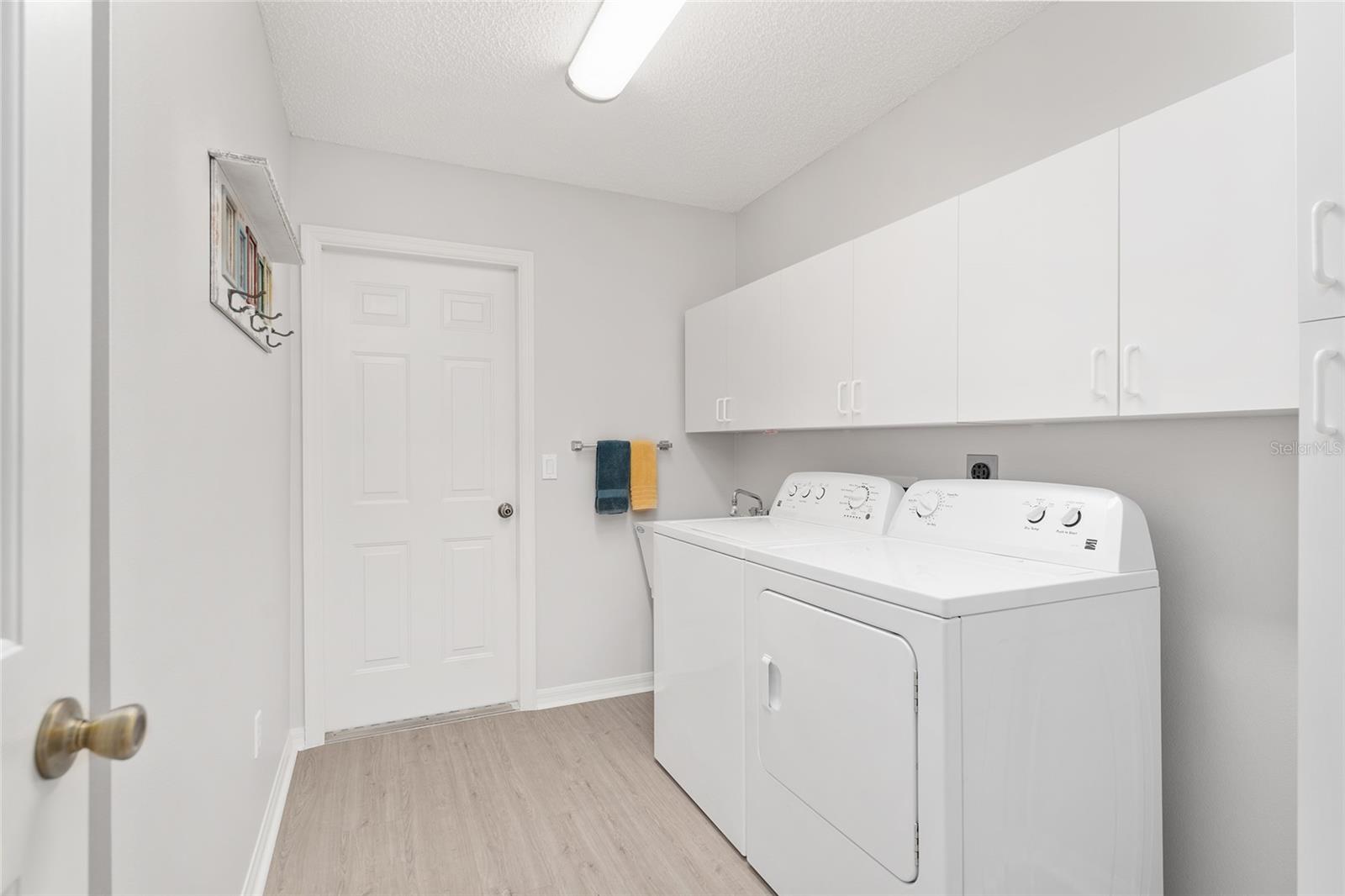 Image 29 of 52 For 1952 Palo Alto Avenue