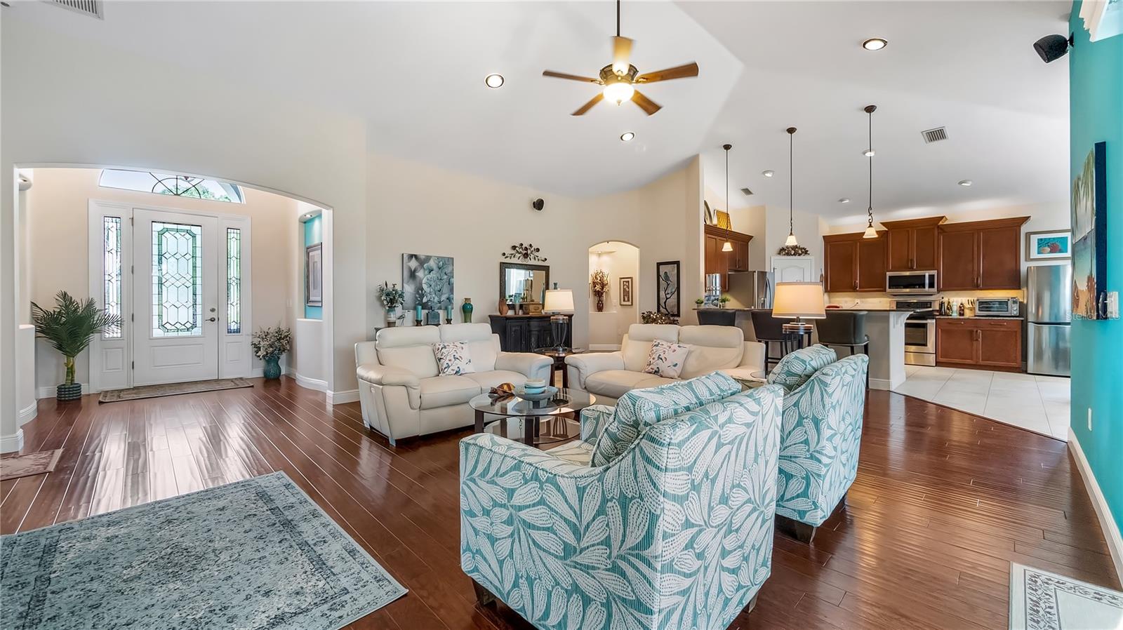 Image 15 of 51 For 11333 Cypress Shore Court