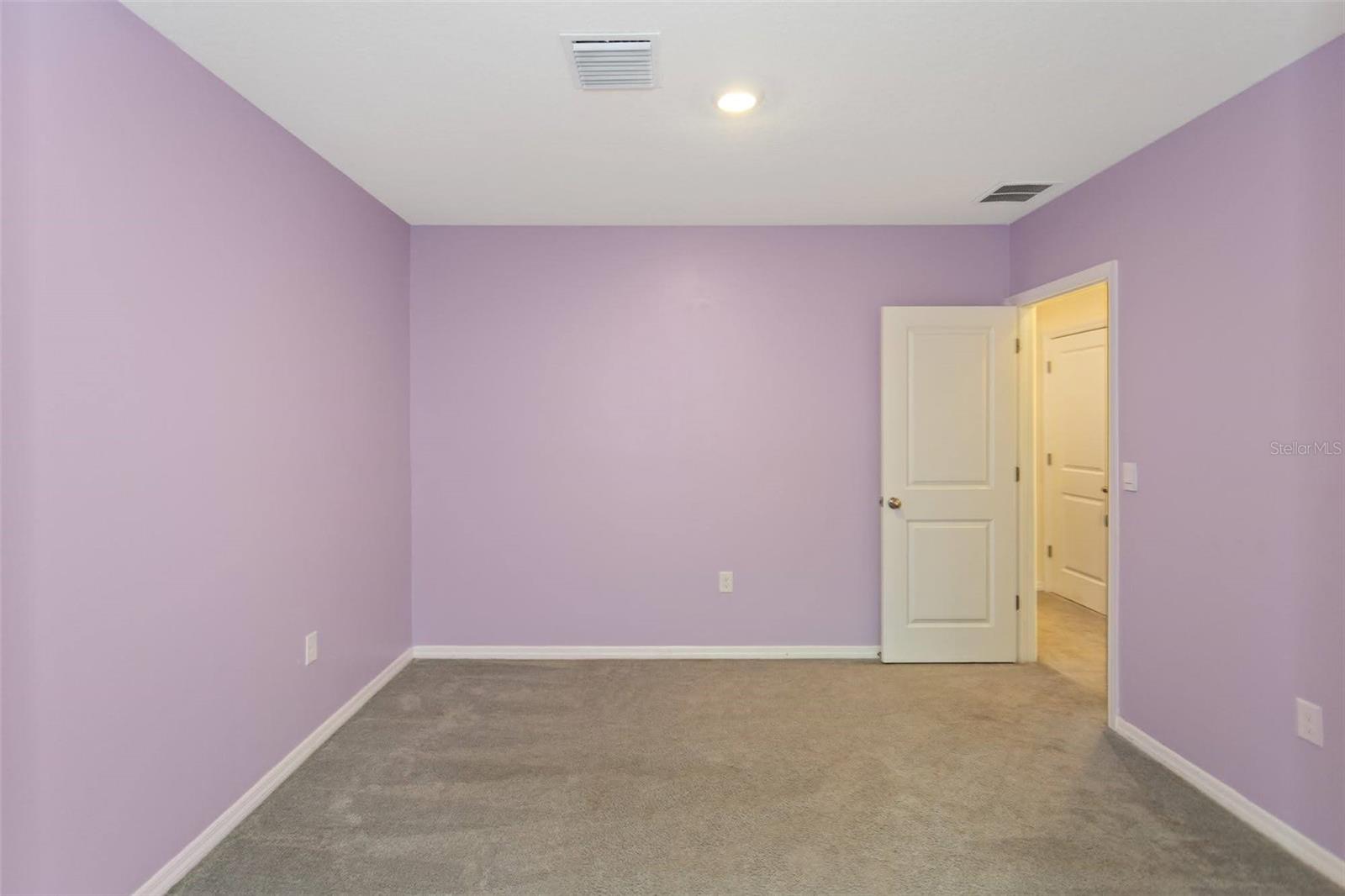 Image 21 of 27 For 5351 Pinecone Court