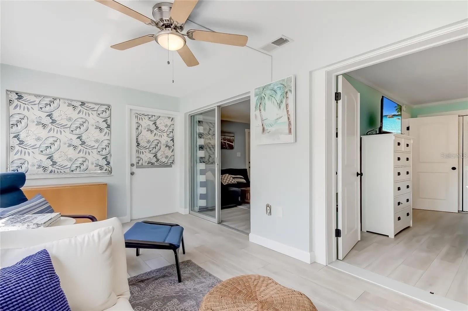 Image 20 of 38 For 5242 Opal Lane 203