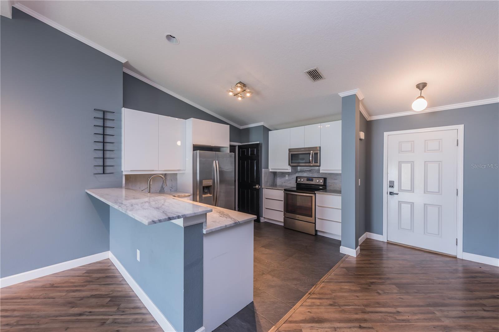 Image 5 of 25 For 5339 Peach Blossom Boulevard
