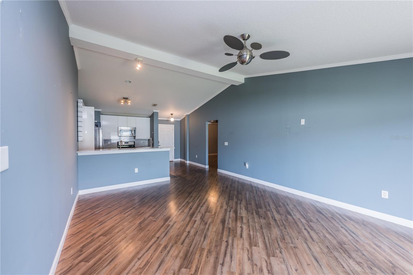 Image 8 of 25 For 5339 Peach Blossom Boulevard