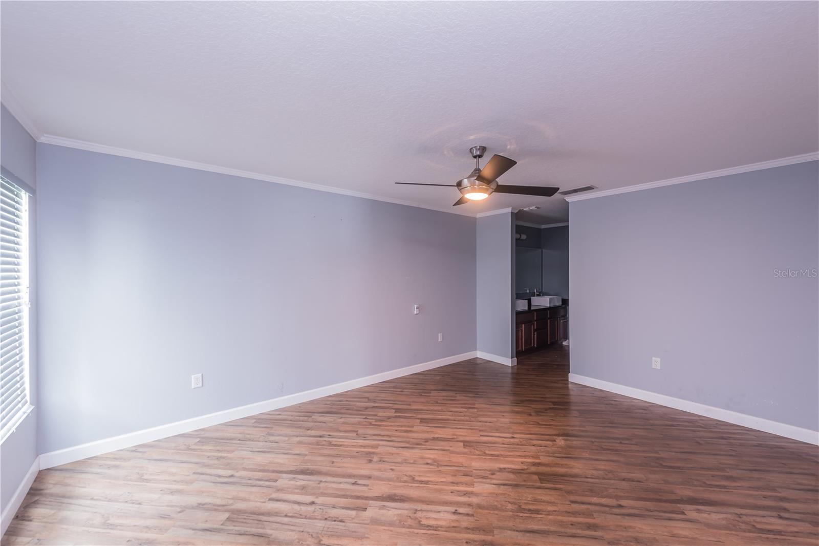 Image 9 of 25 For 5339 Peach Blossom Boulevard