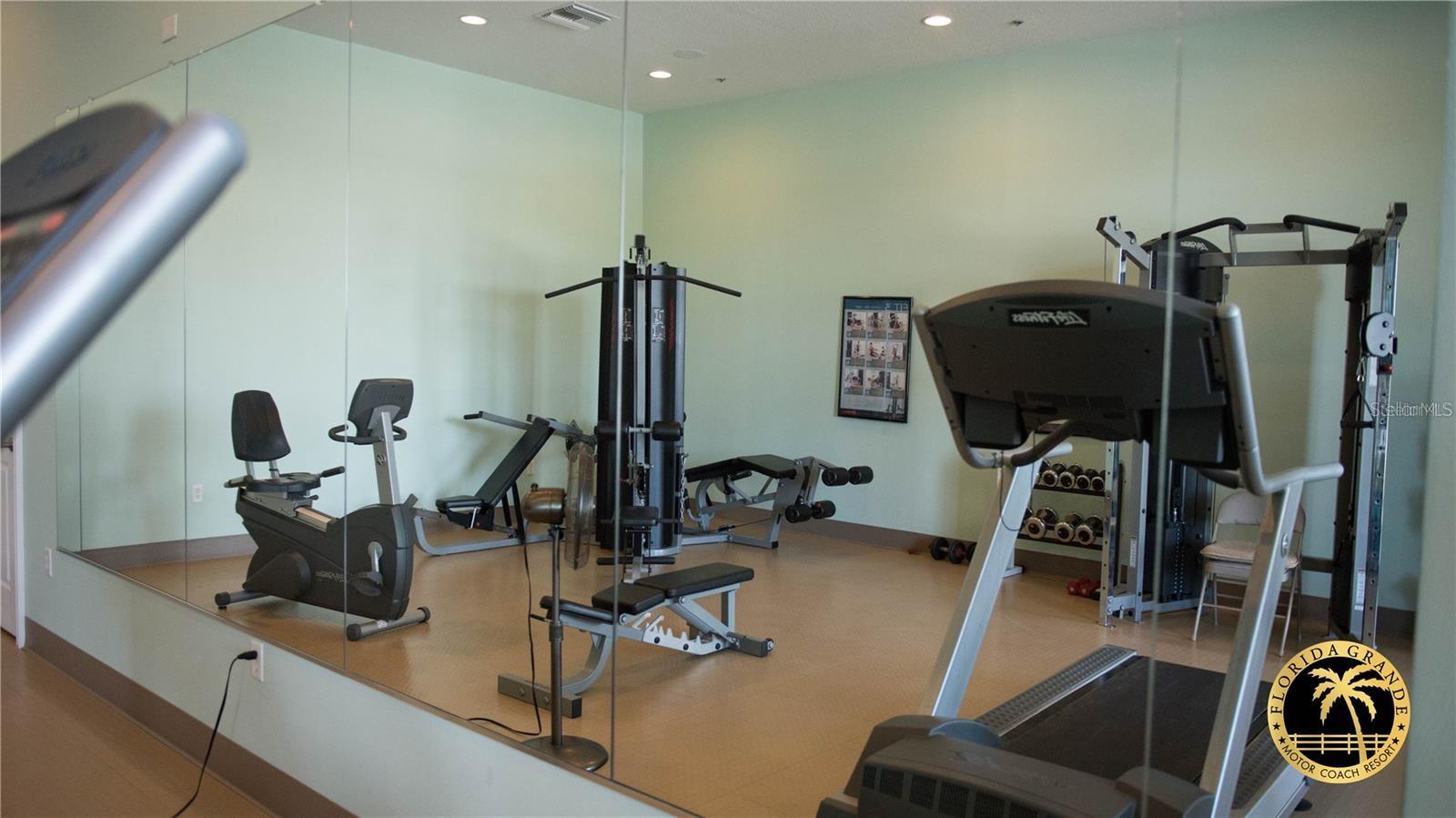 Image 16 of 27 For 9531 47th Way 280