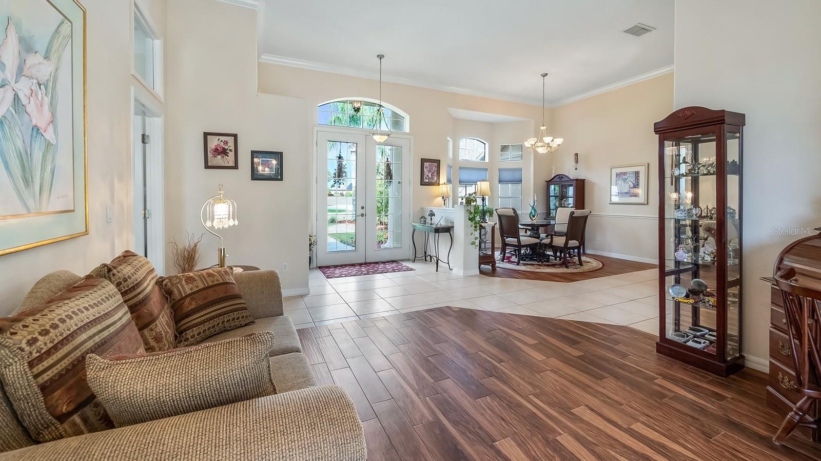 Image 12 of 50 For 7317 Otter Creek Court