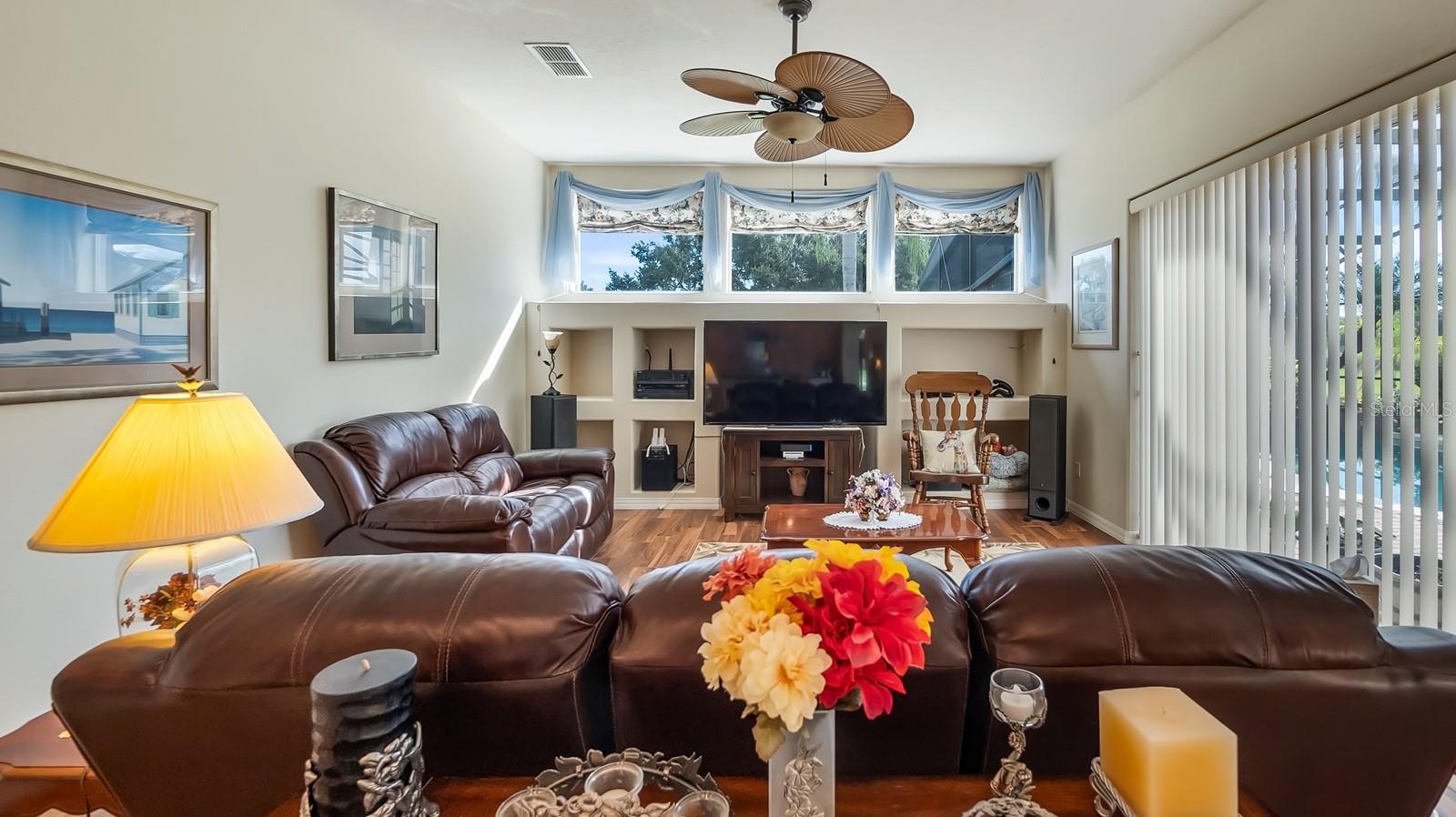 Image 21 of 50 For 7317 Otter Creek Court