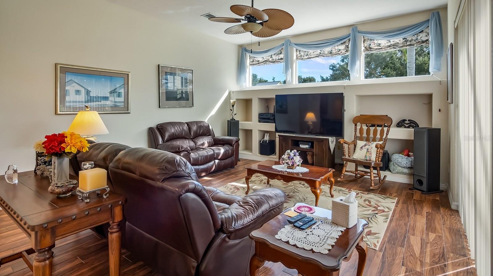 Image 22 of 50 For 7317 Otter Creek Court