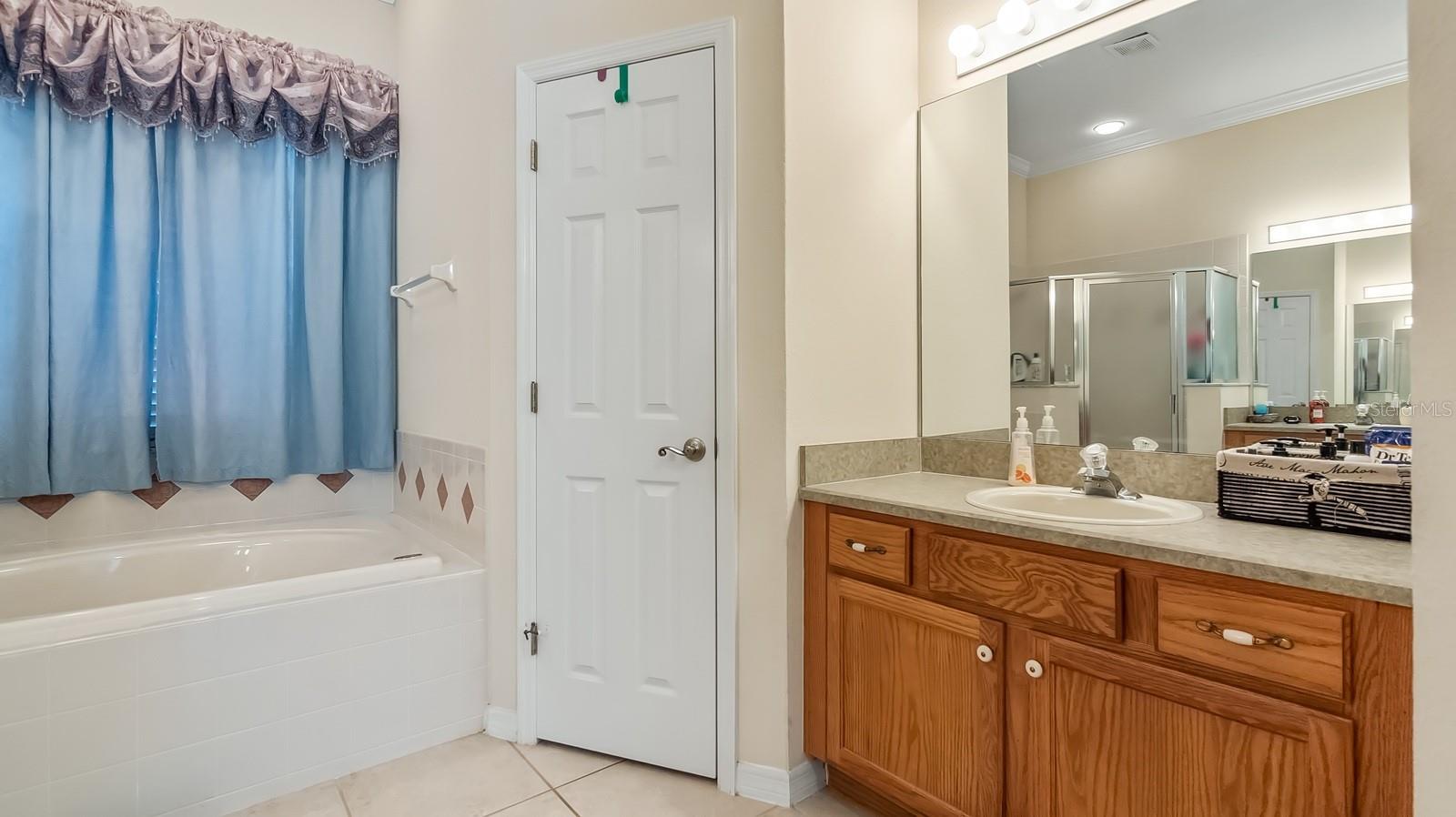 Image 25 of 50 For 7317 Otter Creek Court