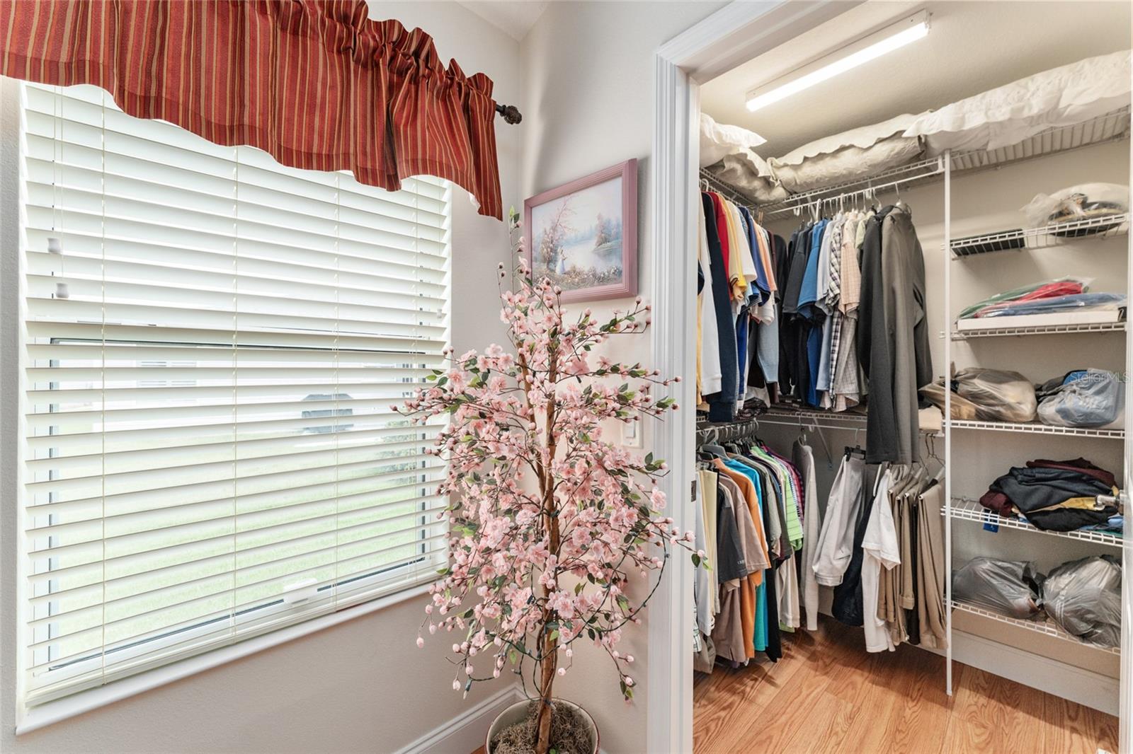 Image 24 of 47 For 1553 Gumwood Drive