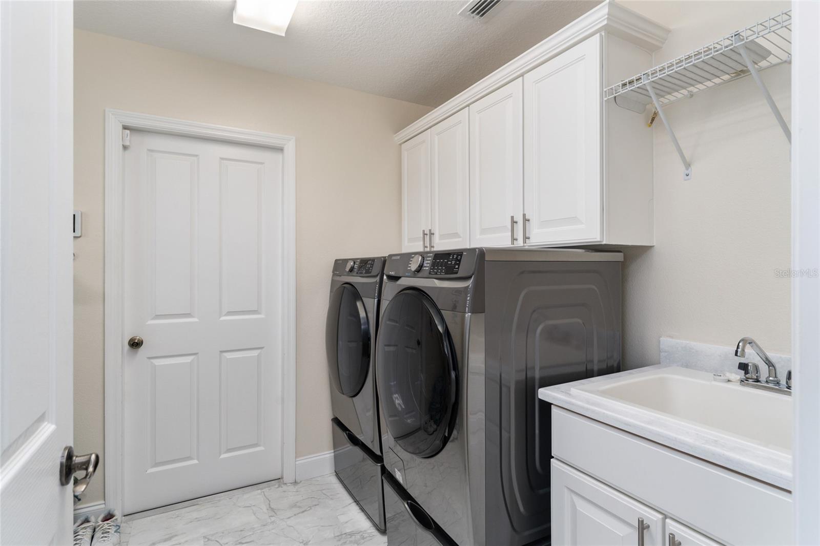 Image 40 of 47 For 1553 Gumwood Drive