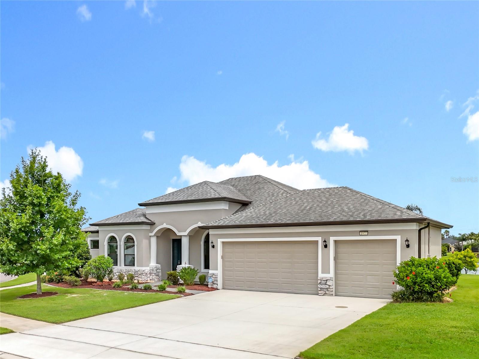 Details for 1977 Weymouth Court, MOUNT DORA, FL 32757