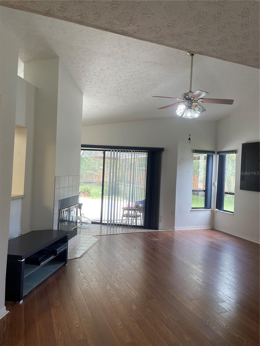 Image 11 of 34 For 6527 Yellowhammer Avenue