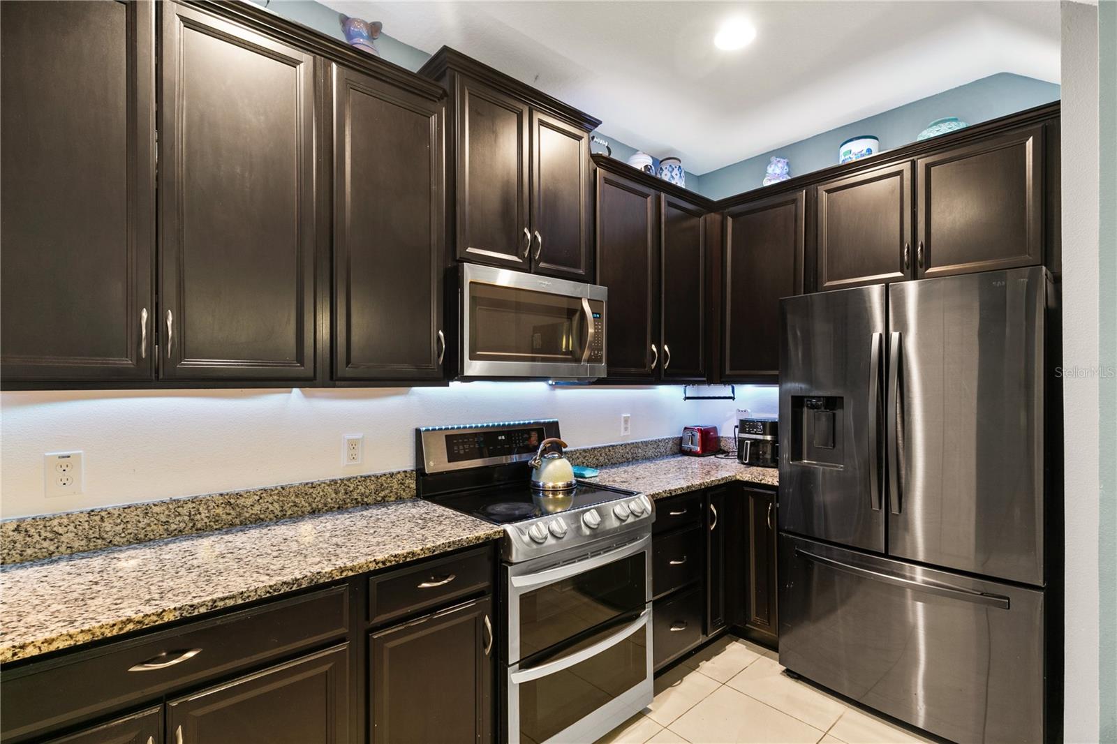 Image 6 of 54 For 17414 Promenade Drive