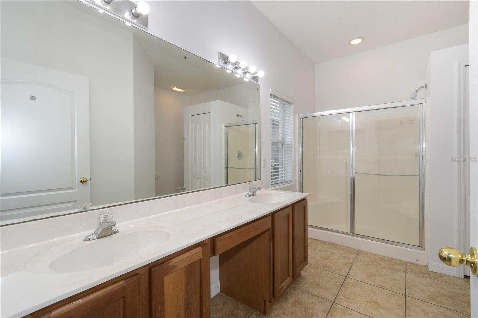 Image 21 of 25 For 4306 Hidden Meadow Drive