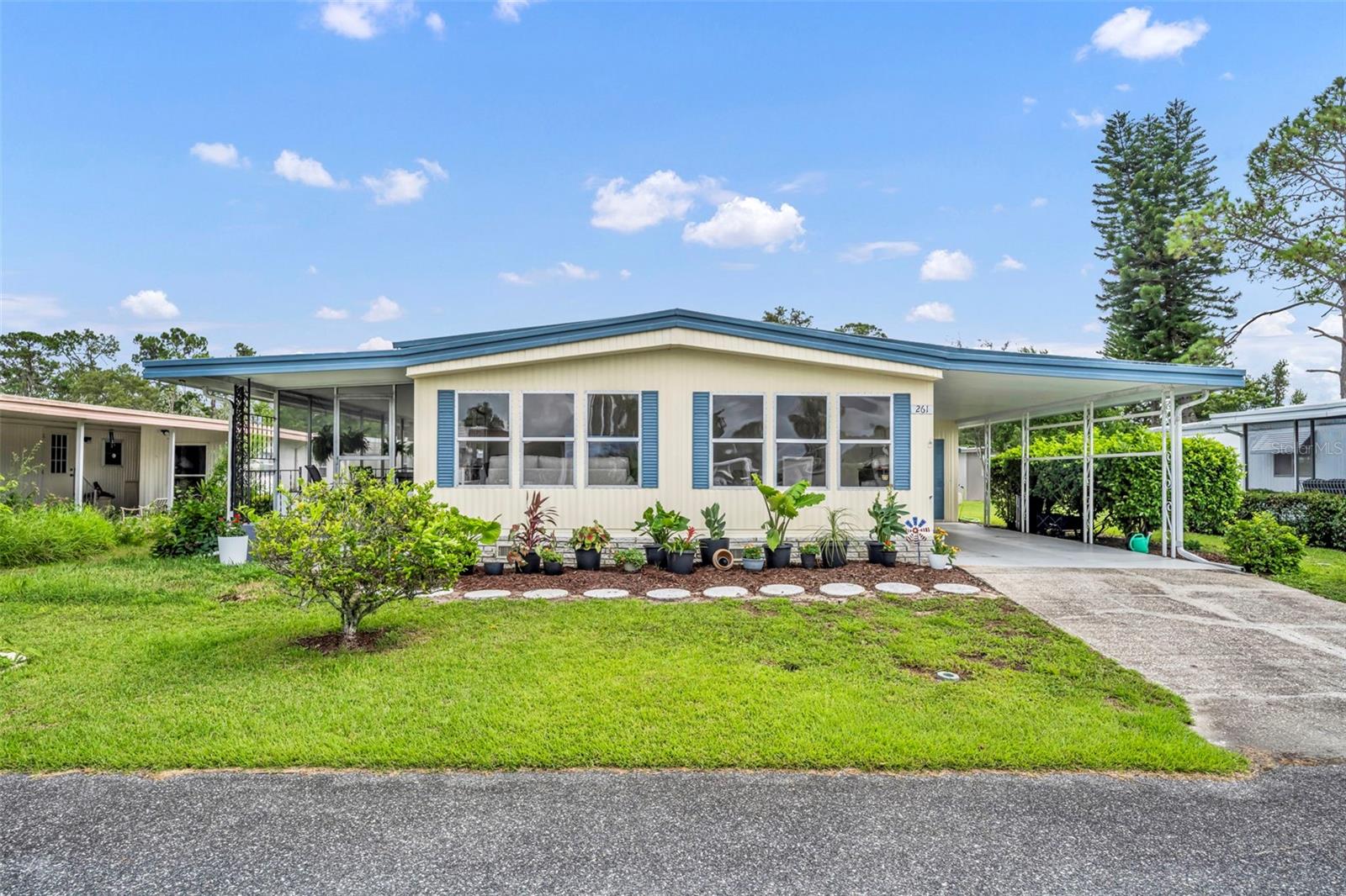 Details for 261 Kelou Court, LEESBURG, FL 34788
