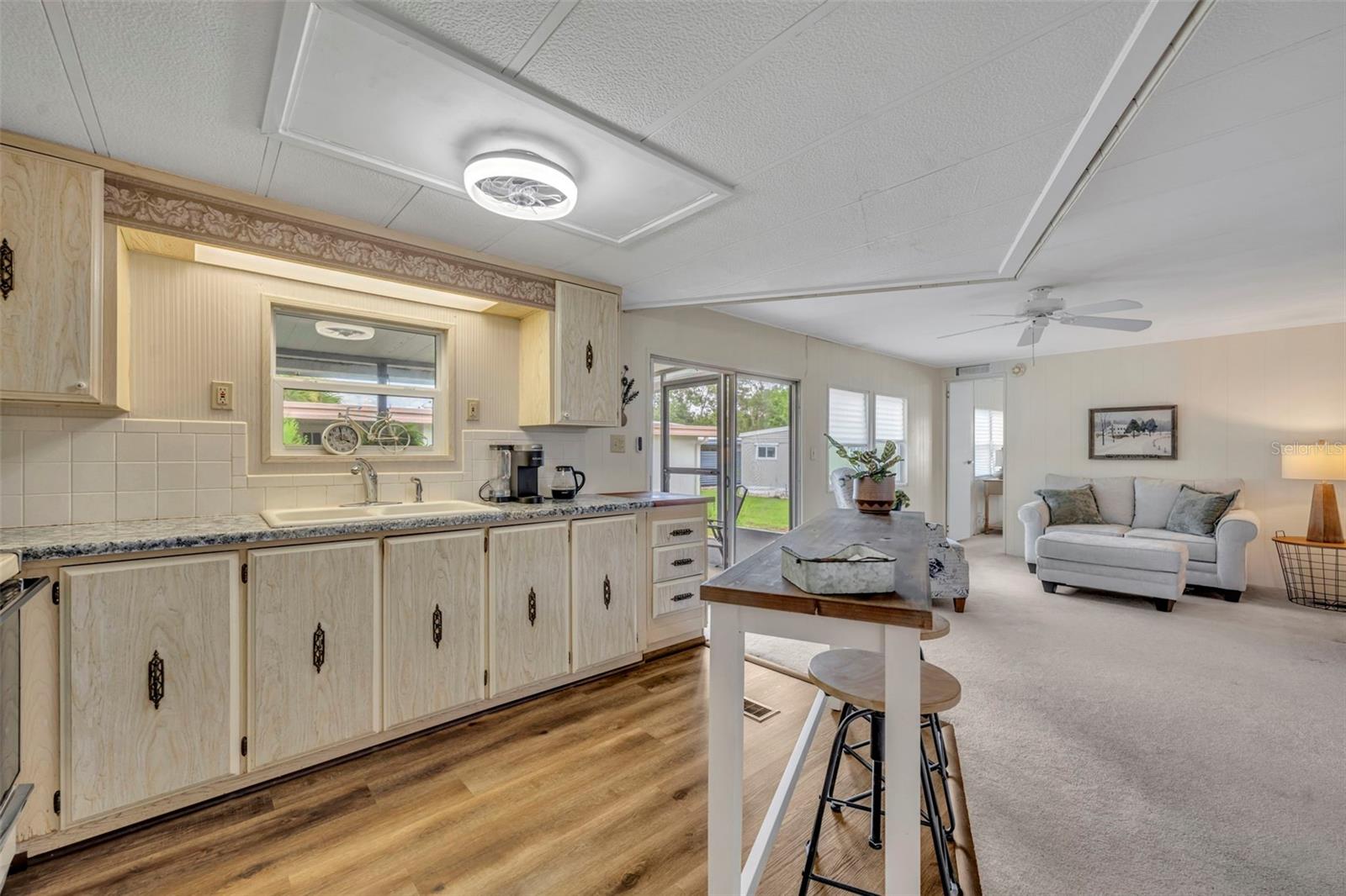 Image 11 of 53 For 261 Kelou Court